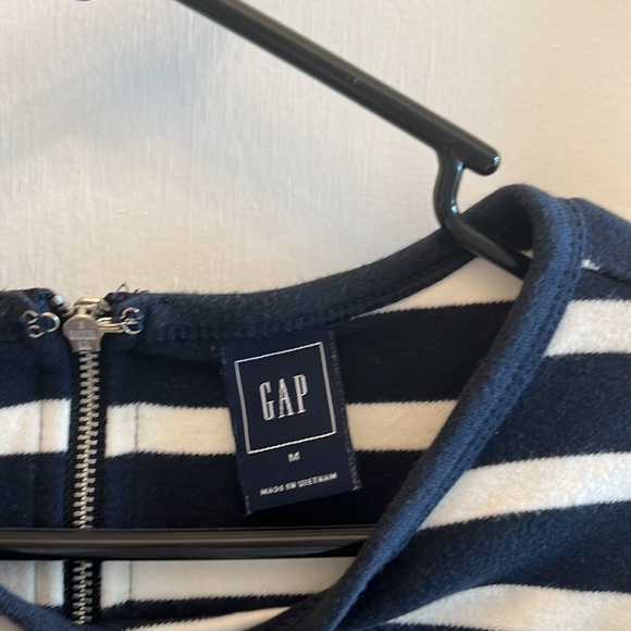 Gap size M cotton peplum blouse - Picture 2 of 4